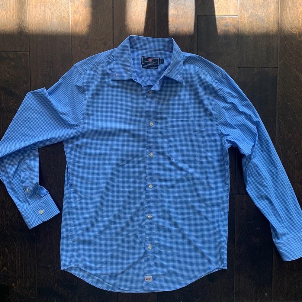 Vineyard Vines Button Down - image 2